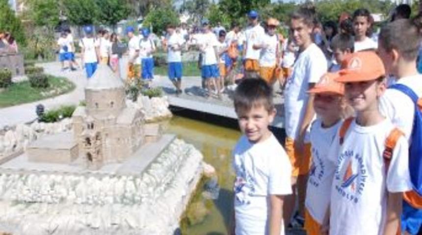 Muratpaşalı Minik Sporcular Minicity’i Gezdi