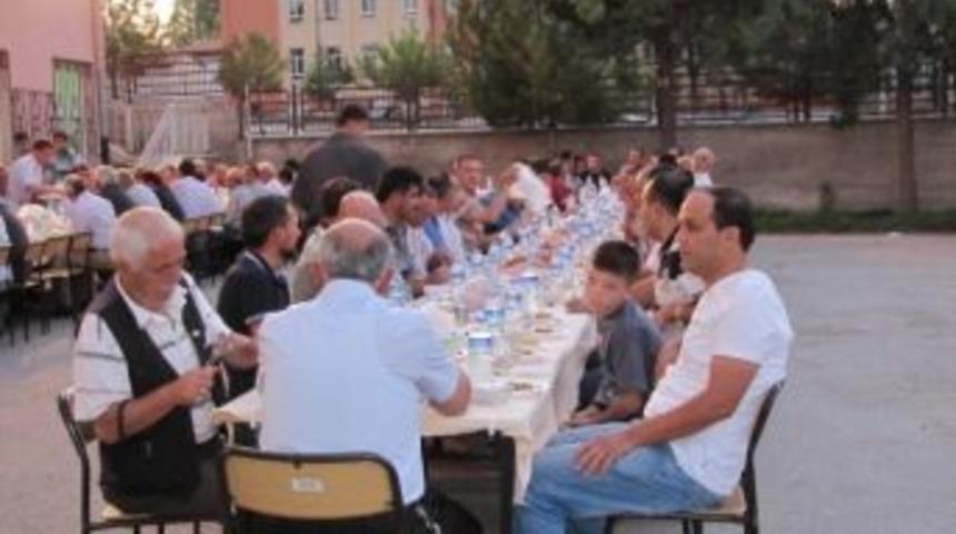 Ak Parti Hisarcık İl&ccedil;e Teşkilatı'ndan İftar