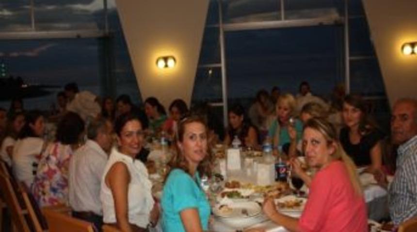 &Ouml;zel Karadeniz Hastanesi &Ccedil;alışanları İftar Yemeğinde Bir Araya Geldi