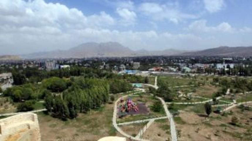 Van En B&uuml;y&uuml;k Park Ve Festival Alanına Kavuştu