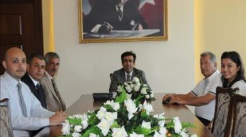 Şanlıurfa Vakfı Y&ouml;netiminden G&uuml;zeloğlu&rsquo;na Ziyaret