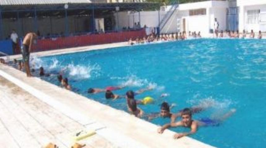Şanlıurfa'da Y&uuml;zme Kursuna B&uuml;y&uuml;k İlgi