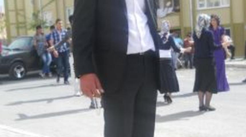 Ağabeyinin D&uuml;ğ&uuml;n&uuml;nde &Ccedil;ekilen Fotoğrafı Hatıra Kaldı