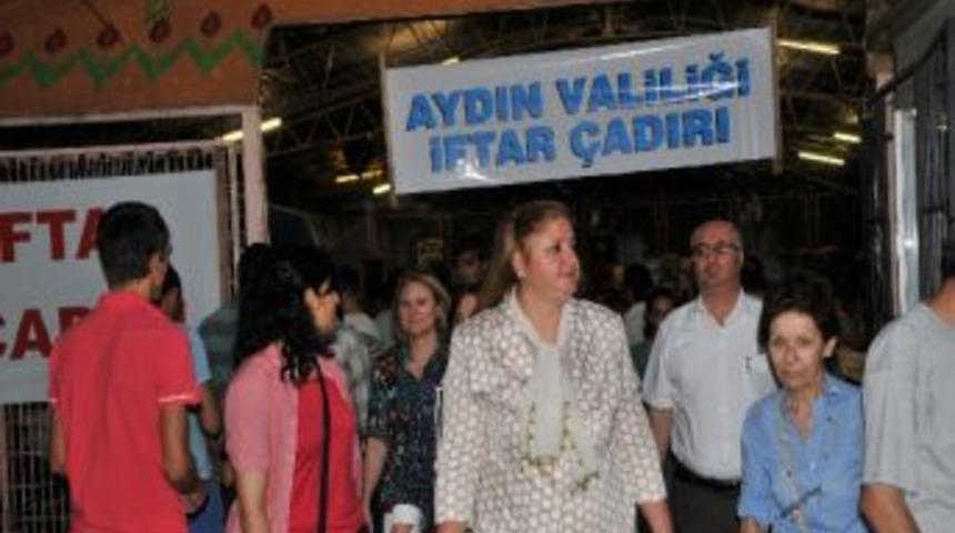 Bayanlar İftarda Buluştu