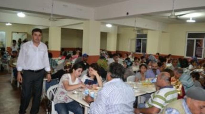 &Ccedil;etintaş iftarda buluşturuyor