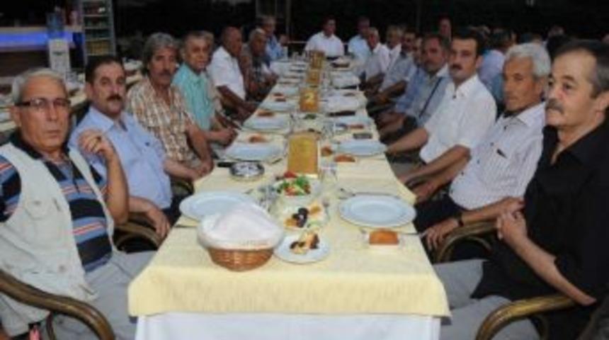 Muhtarlar İftarda Bir Araya Geldi