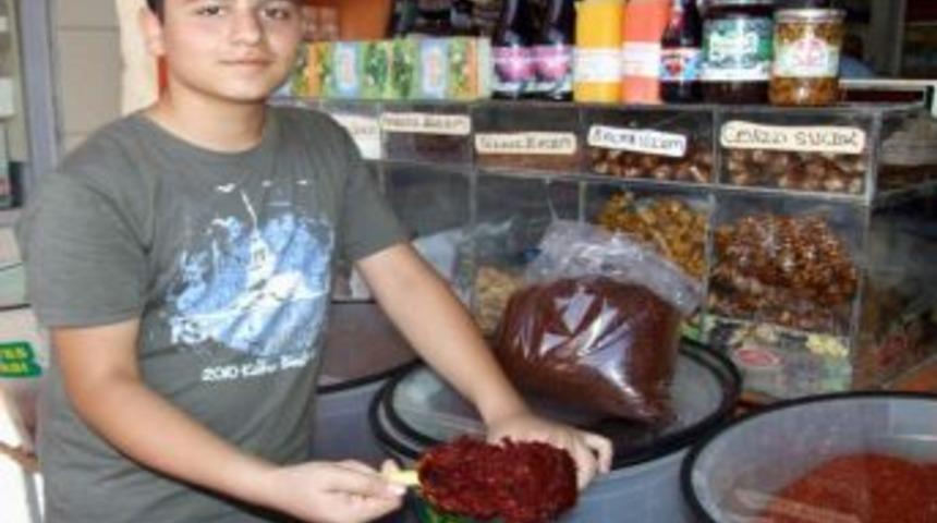 Yeni Mahsul Biber Sal&ccedil;ası G&ouml;r&uuml;c&uuml;ye &Ccedil;ıktı