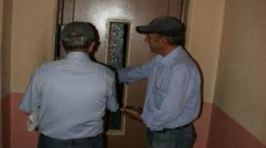 Asans&ouml;r Bozulunca Sakatlar Derneği &Uuml;yeleri Bir Araya Gelemedi