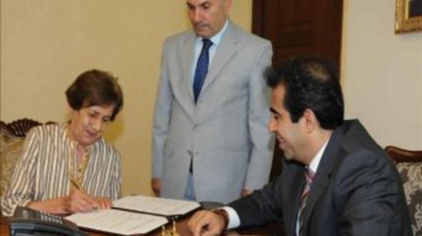 &Uuml;lker Aydın&rsquo;dan Eğitime Destek