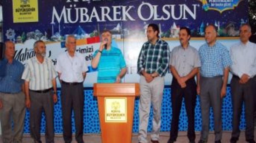 Mahalle İftarlarıyla Birlik Beraberlik Mesajı Verliyor