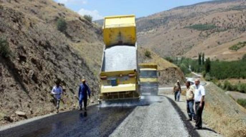 Malatya-P&uuml;t&uuml;rge Bağlantı Yolu Asfaltlanıyor