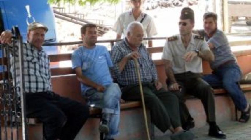 Havran&rsquo;da Jandarma Komutanı K&ouml;y K&ouml;y Dolaşıyor