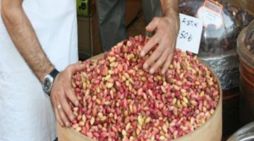Fıstık Satışları Fıstık&ccedil;ıların Y&uuml;z&uuml;n&uuml; G&uuml;ld&uuml;rm&uuml;yor