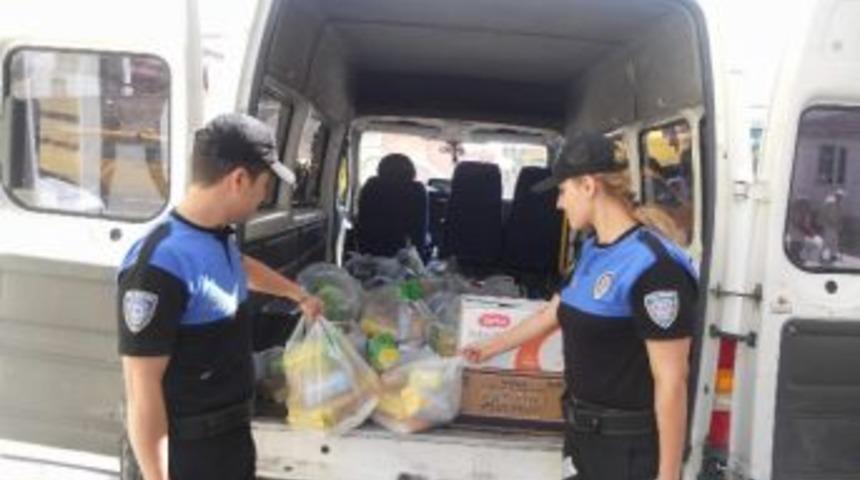 Yozgat Emniyetten İhtiya&ccedil; Sahibi 50 Aileye Gıda Yardımı Yapıldı