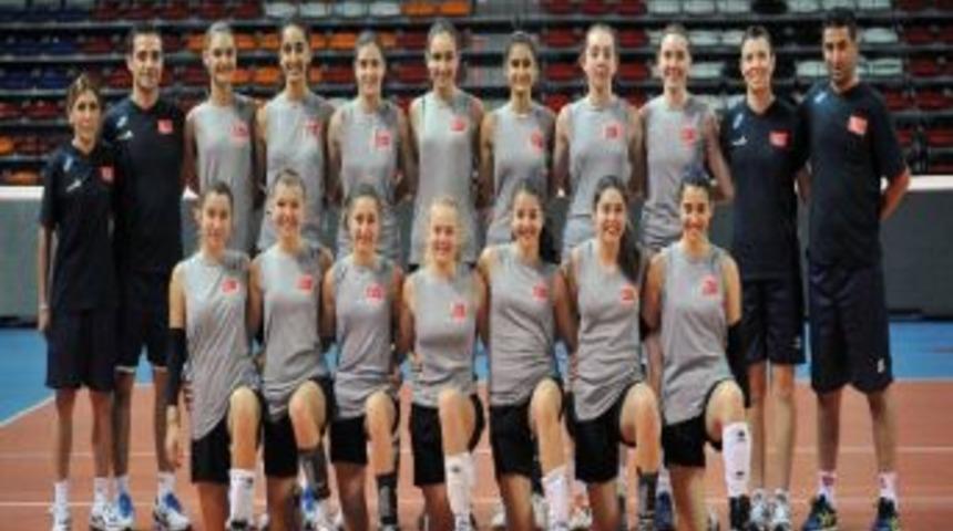 Halkbank K&uuml;&ccedil;&uuml;k Kızlar Balkan Şampiyonası Başlıyor