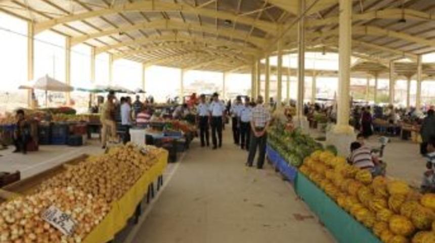 Karaman'da Kapalı Pazar Yerine İlk Pazar Kuruldu