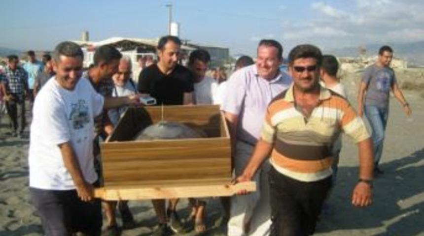 &lsquo;defne&rsquo; Uydu Alıcısı İle Denize Bırakıldı