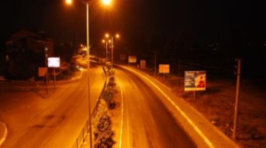 Belediye&rsquo;den Şehir Girişine Aydınlatma &Ccedil;alışması