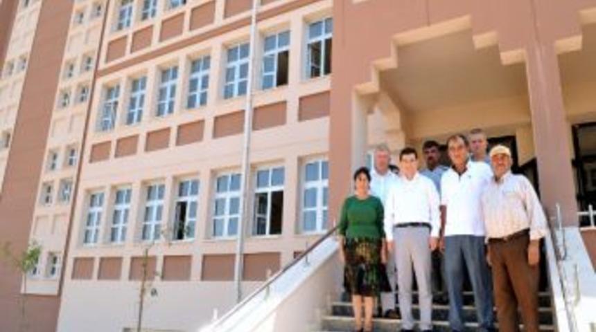 T&uuml;t&uuml;nc&uuml; Duraliler İlk&ouml;ğretim Okulu&rsquo;nda İncelemelerde Bulundu