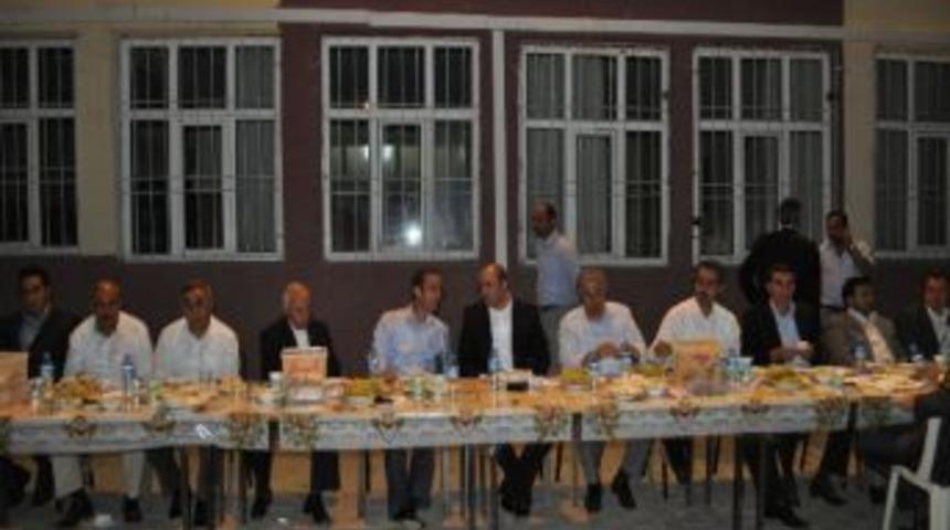 Hizan Belediyesi İftar Yemeği Verdi