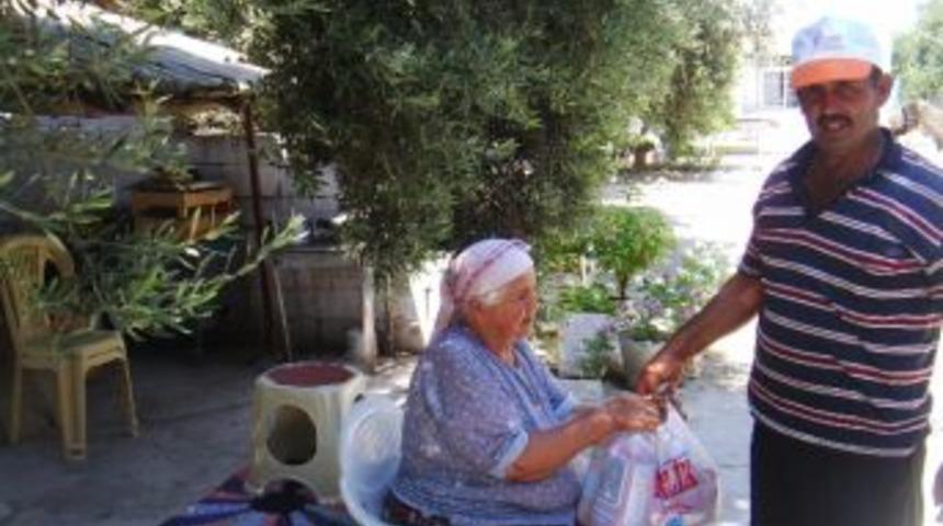 Ak-yenik&ouml;y Belediyesi'nden Ramazan Yardımı