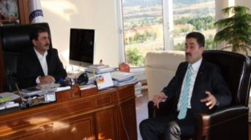 Maliye Bakan Yardımcısı Cantimur&rsquo;dan Rekt&ouml;r Karaaslan&rsquo;a Destek S&ouml;z&uuml;