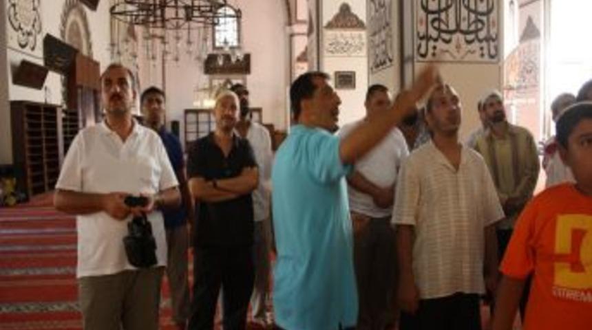 Konak M&uuml;ft&uuml;l&uuml;ğ&uuml;, İzmirli Romanları Ramazanda İstanbul&rsquo;la Buluşturdu