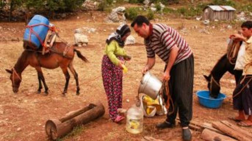 K&ouml;yl&uuml;lerin Yol Ve Su Isyanı