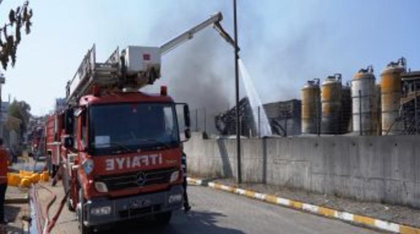 Fabrikadan Geriye Enkaz Yığını Kaldı