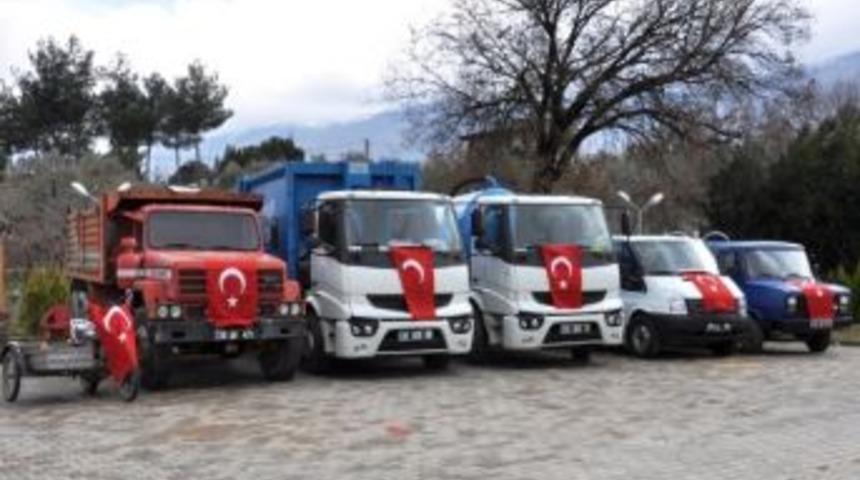 Beydağ Belediyesi&rsquo;nin Ara&ccedil; Filosu Y&uuml;zde Y&uuml;z Genişledi