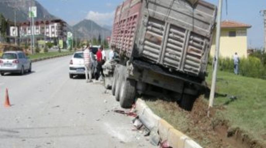 Kaza Ucuz Atlatıldı