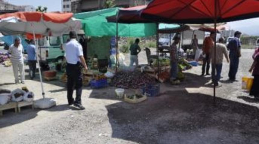 K&ouml;y Pazarında Silahlar Konuştu