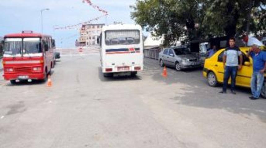 Duraklar Otopark Oldu Esnaf İsyan Etti