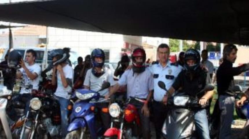 Sındırgı'da, "kaskımla G&uuml;vendeyim Trafik Eğitim Projesi"