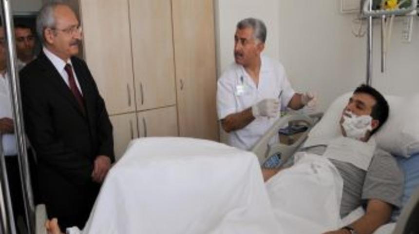 Kılı&ccedil;daroğlu, Yaralı Askerleri Ziyaret Etti