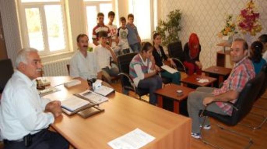 &Ouml;ğrenciler Başarılarını Eski &Ouml;ğretmenleriyle Paylaştı