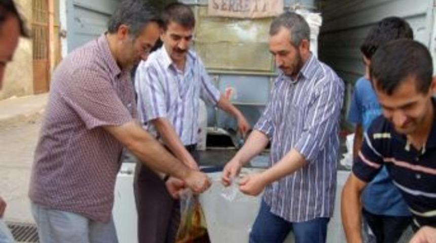 G&ouml;ksun&rsquo;da Meyan Şerbeti Sebili