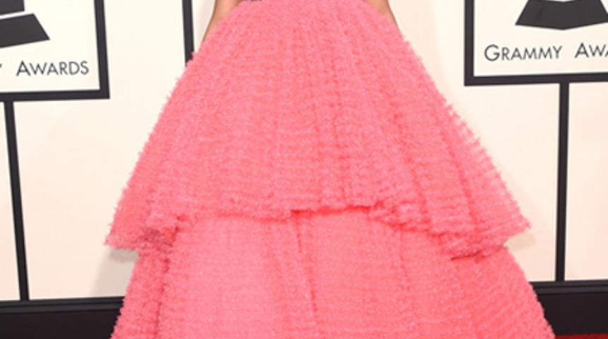 2015 Grammy &Ouml;d&uuml;lleri'nde kim, ne giydi?