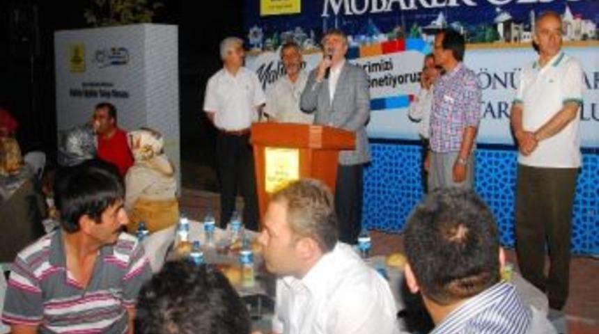 Konya B&uuml;y&uuml;kşehir Belediye Başkanı Tahir Aky&uuml;rek: