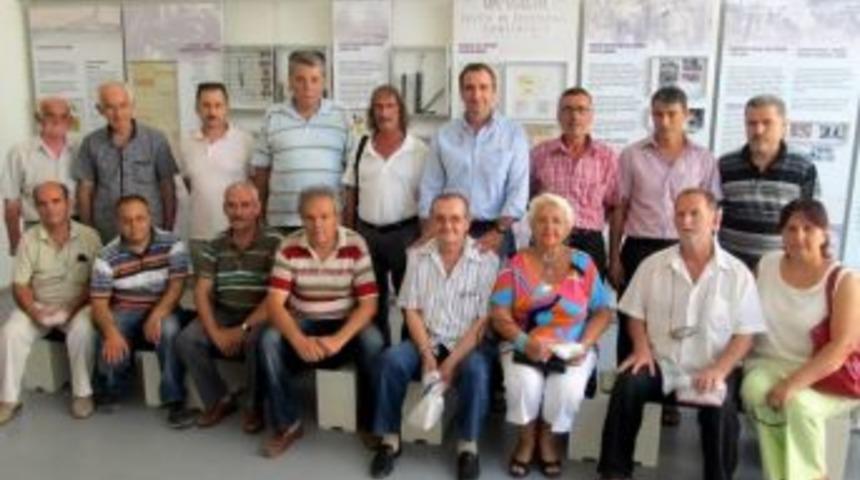 Ayvalık Ticaret Odasından 1.100 Aileye Gıda Yardımı