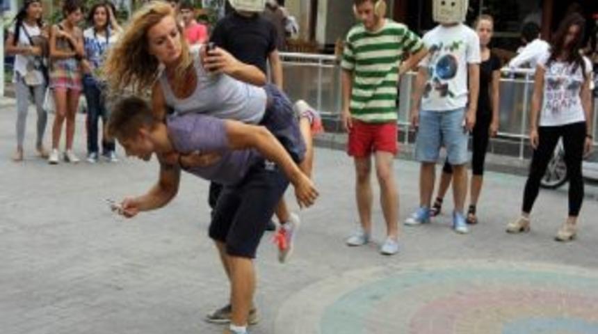 Sokak Tiyatrosu Mini Festival İle Sona Erdi