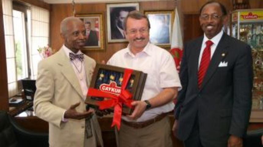 ABD'den S&uuml;tl&uuml;oğlu'na ziyaret