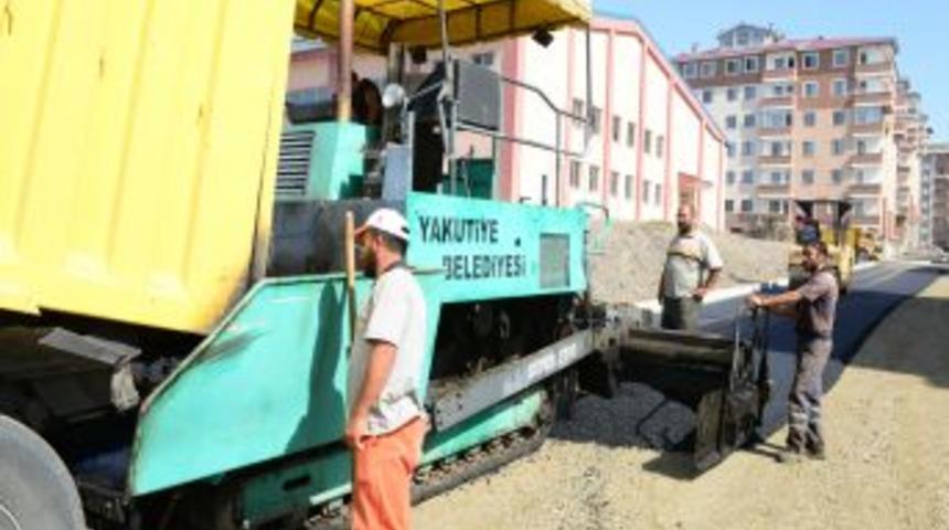 Yakutiye&rsquo;de Ramazan&rsquo;da Asfalt Mesaisi