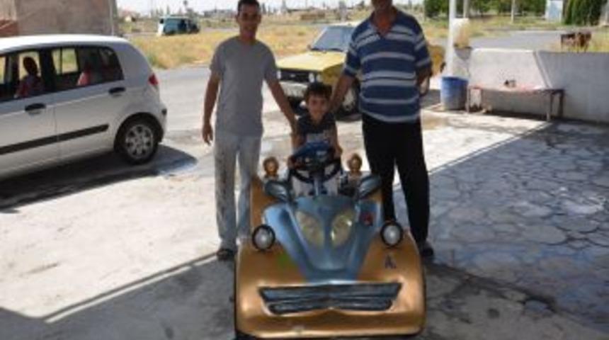 37 Yıllık Kaporta Tamircisi 4 Tekerlekli Araba Yaptı