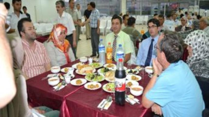 Alaplı&rsquo;da Şehit Aileleri Ve Gazilere İftar Yemeği Verildi