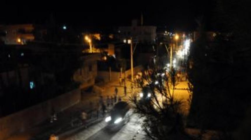 PKK&rsquo;lı Ter&ouml;ristin Cenazesi Midyat&rsquo;ta Toprağa Verildi