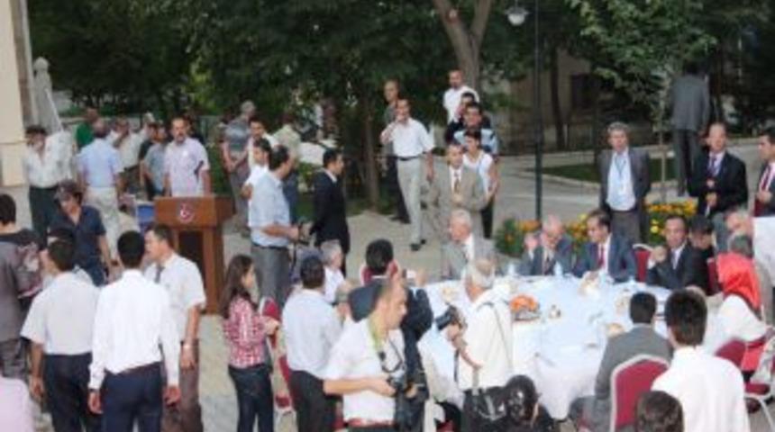 Bekir Bozdağ: D&uuml;nya Arakan&rsquo;da Ki Katliama Sessiz Kaldı