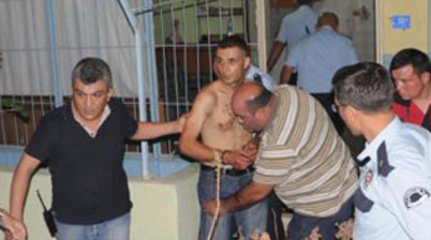 Sevdiği kızın annesini rehin aldı