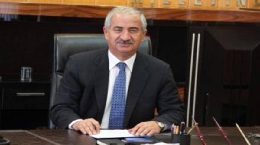 Akdağmadeni Belediyesi 600 Aileye Gıda Yardımı Yaptı