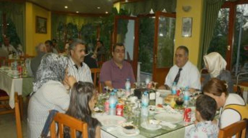 Kastamonu Valiliği Şehit Ve Gazi Ailelerini Iftarda Buluşturdu